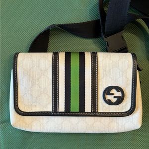 Small messenger bag